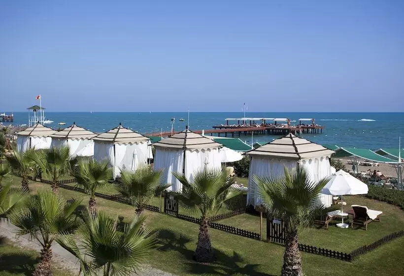 سوئیت با وان آب گرم, Limak Atlantis Deluxe Hotel Belek