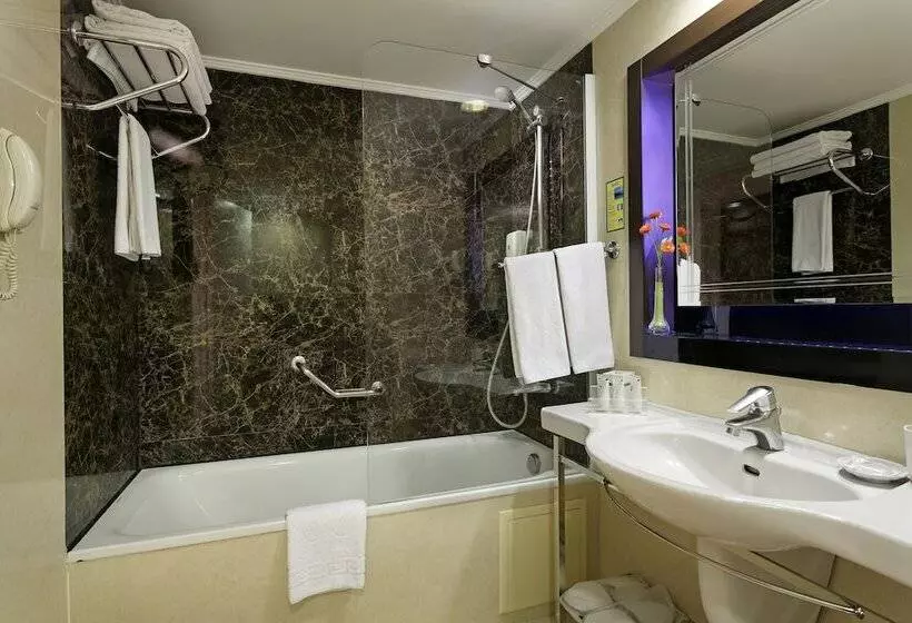 اتاق اکونومی, Limak Atlantis Deluxe Hotel Belek