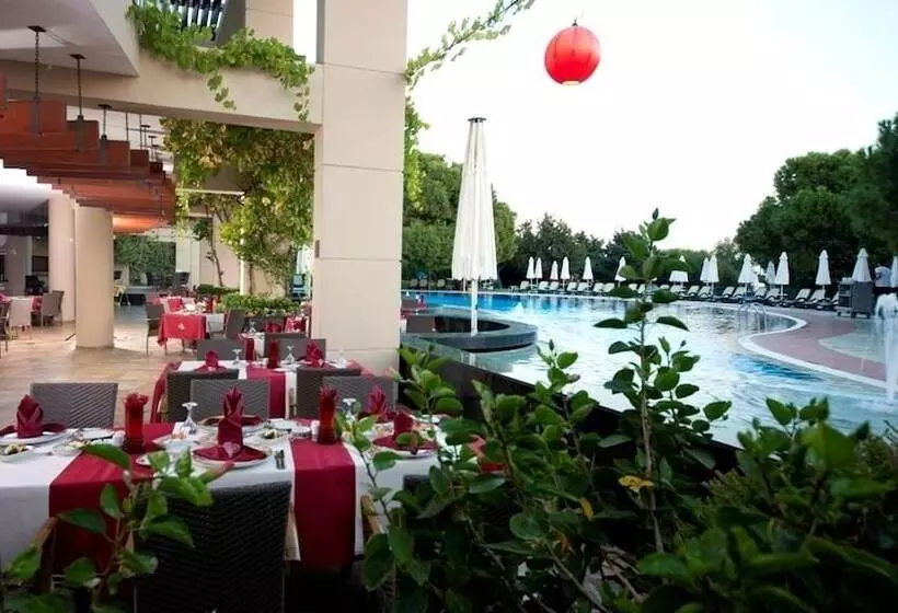 اتاق اکونومی, Limak Atlantis Deluxe Hotel Belek