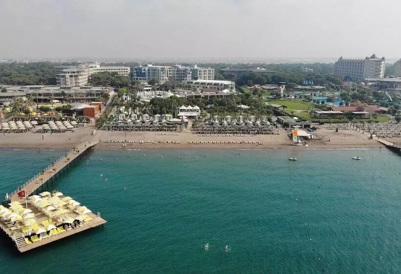 اتاق اکونومی, Limak Atlantis Deluxe Hotel Belek