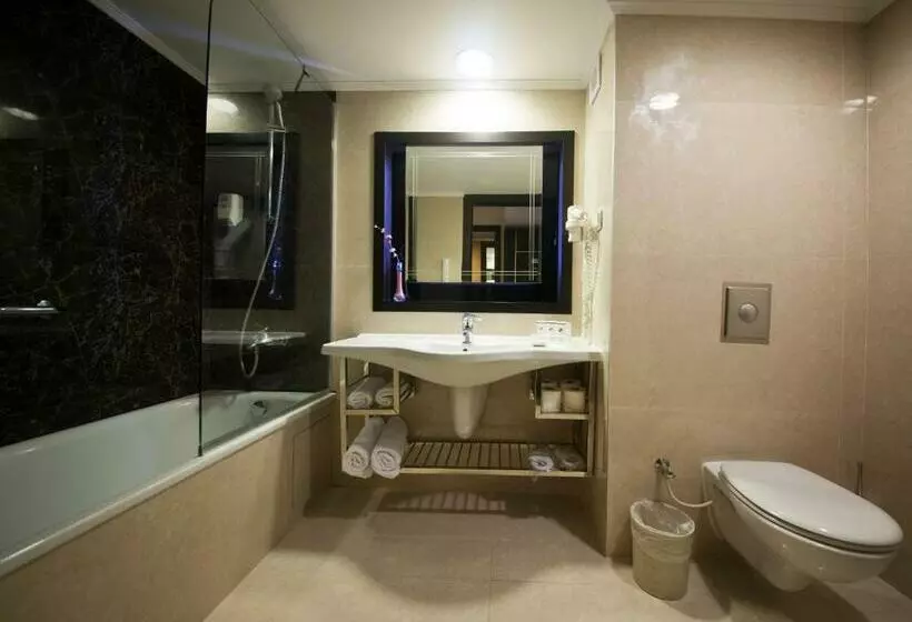 اتاق استاندارد, Limak Atlantis Deluxe Hotel Belek