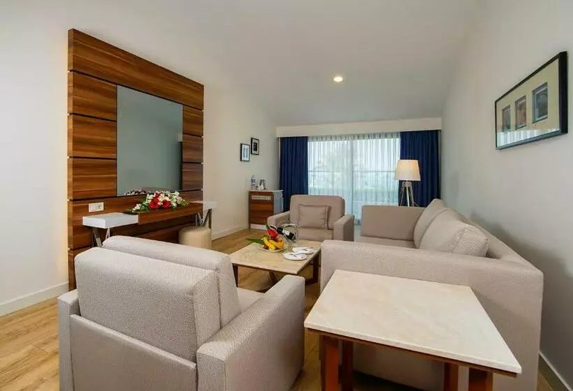 سوئیت با وان آب گرم, Limak Atlantis Deluxe Hotel Belek