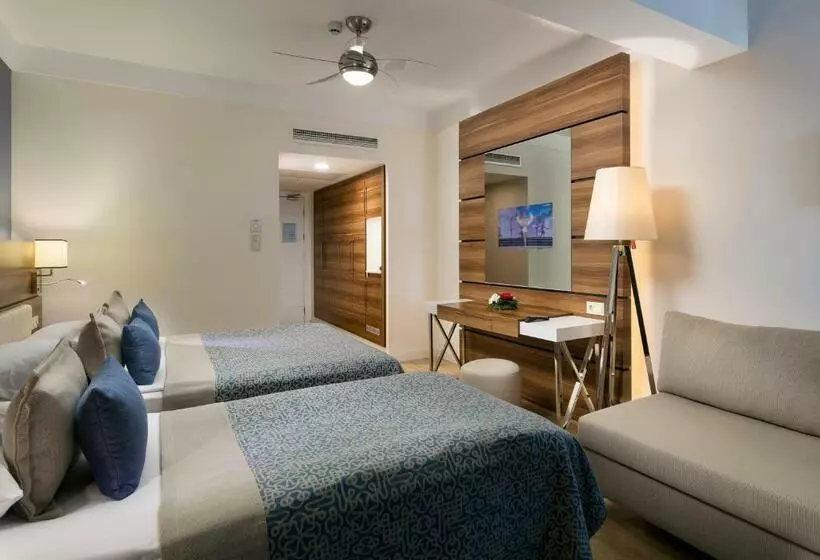 اتاق لوکس, Limak Atlantis Deluxe Hotel Belek