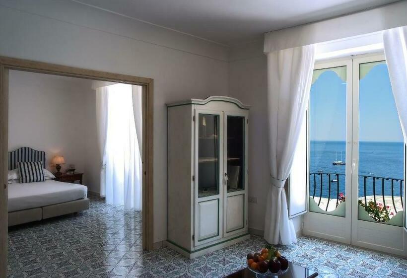 带大床的高级房间, Montemare