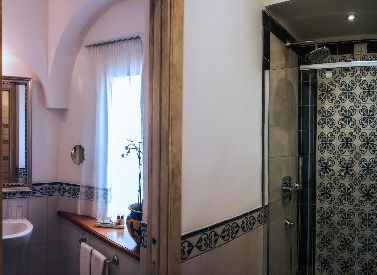 高级大房间, Montemare