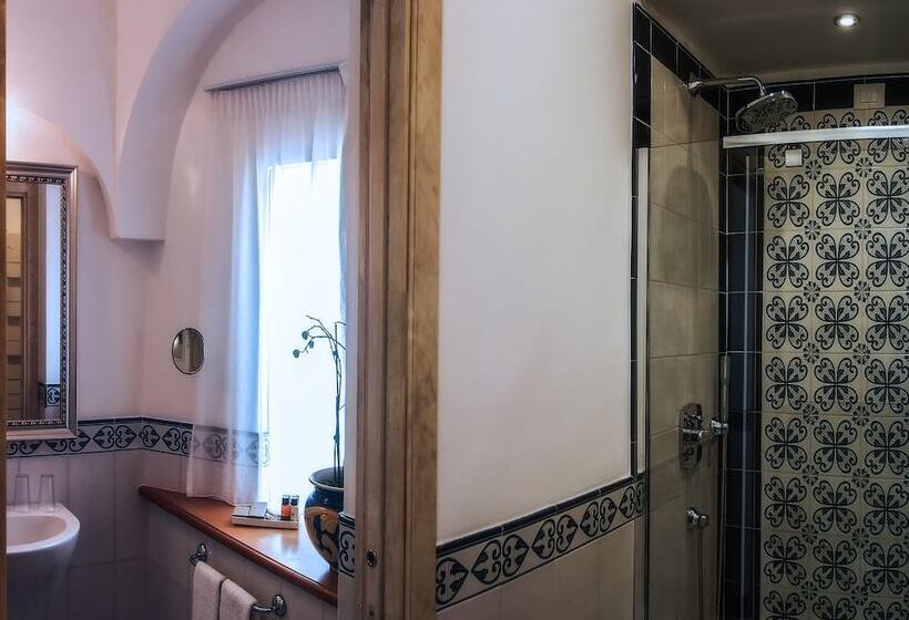 高级大房间, Montemare