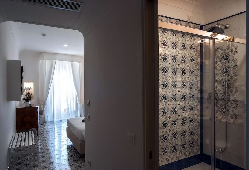 豪华海景房, Montemare