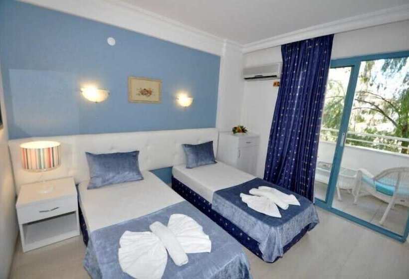 スタンダードルーム, Navy