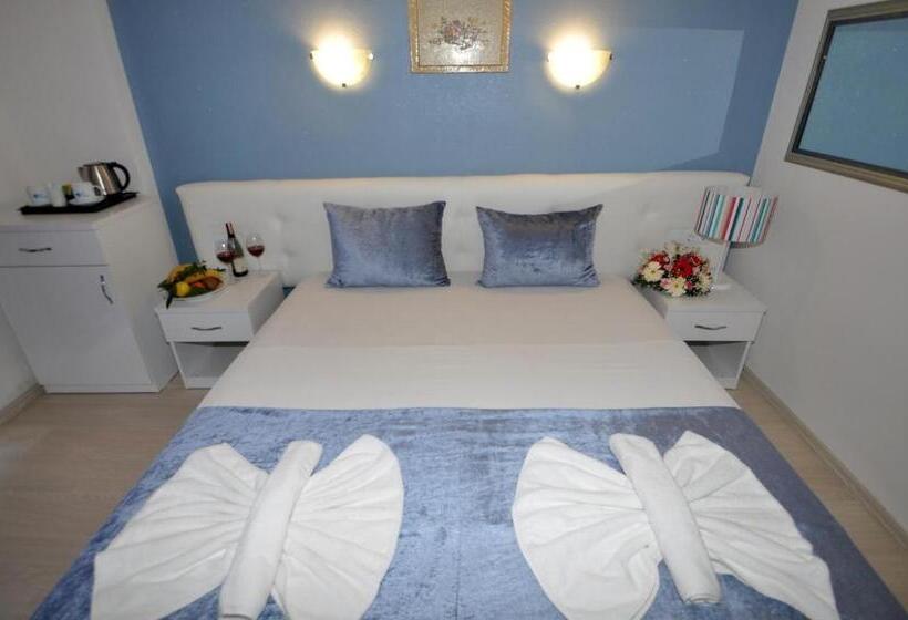 Семейный Номер, Navy