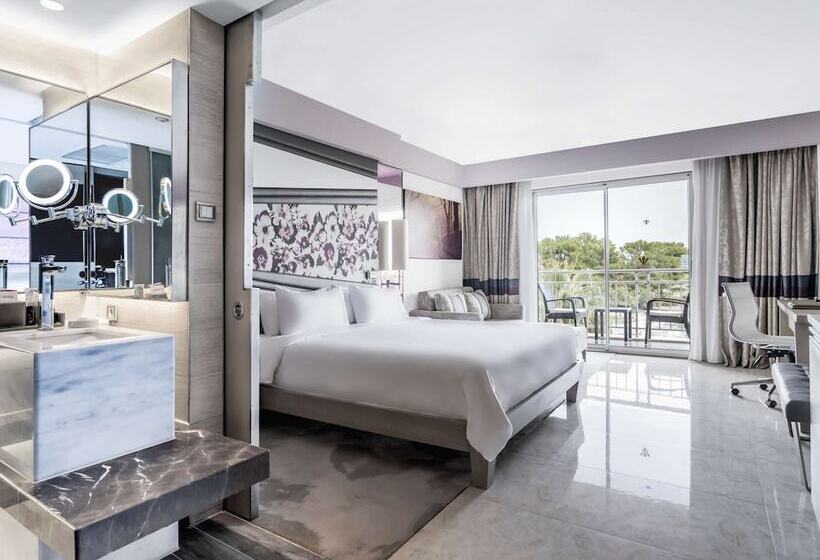 غرفة ديلوكس مطلّة علي البحر, Rixos Premium Tekirova, The Land of Legends Access