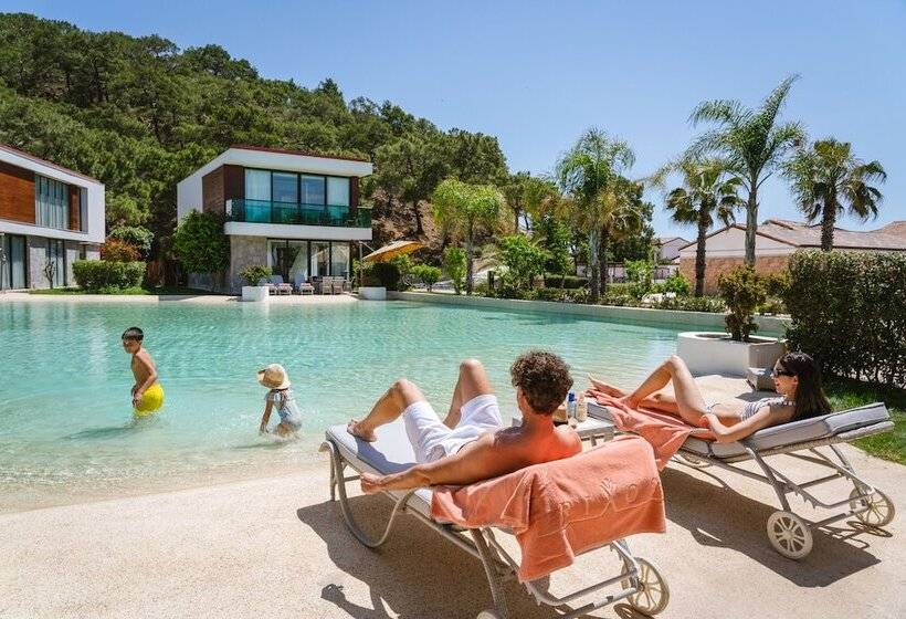 ‫فيلا غرفة نوم واحدة, Rixos Premium Tekirova, The Land of Legends Access