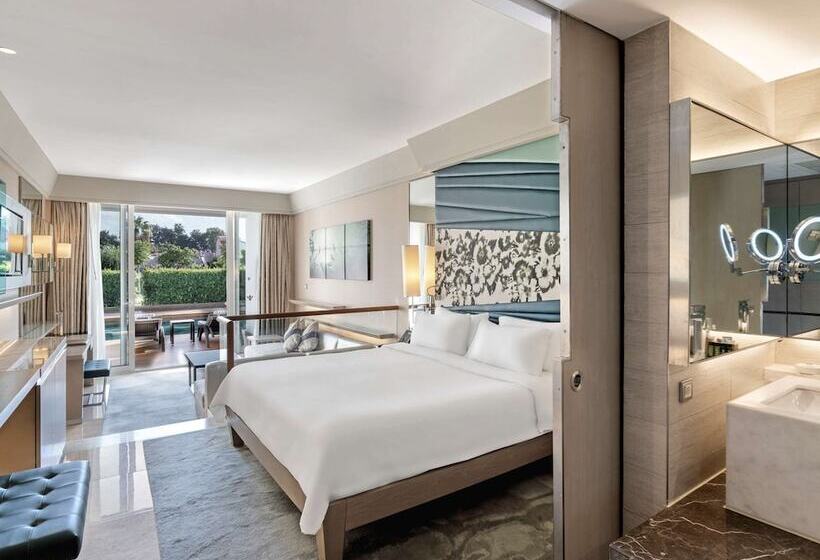 جناح مزود بحمام سباحة, Rixos Premium Tekirova, The Land of Legends Access