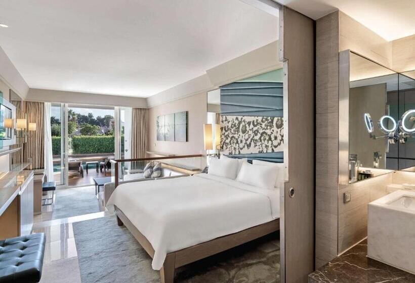 جناح مزود بحمام سباحة, Rixos Premium Tekirova, The Land of Legends Access