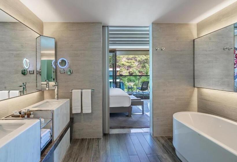 ‫فيلا غرفة نوم واحدة, Rixos Premium Tekirova, The Land of Legends Access