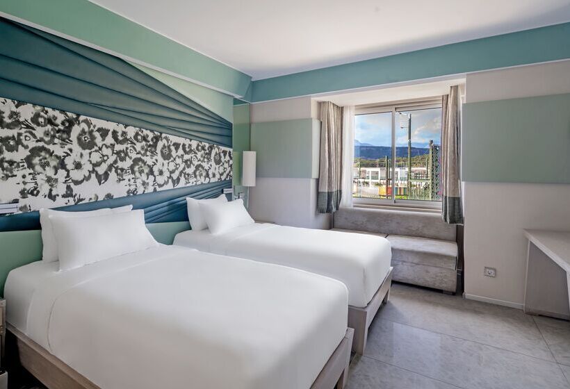 جناح عائلي, Rixos Premium Tekirova, The Land of Legends Access