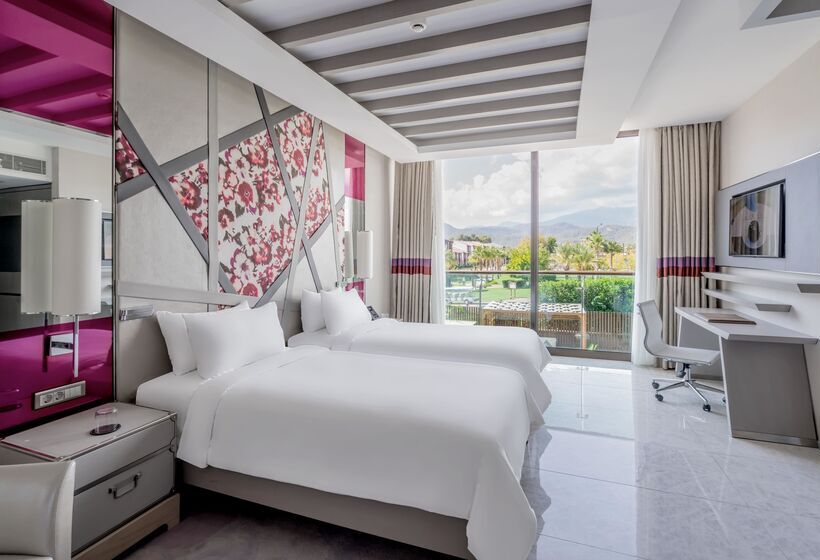 ‫فيلا غرفة نوم واحدة, Rixos Premium Tekirova, The Land of Legends Access