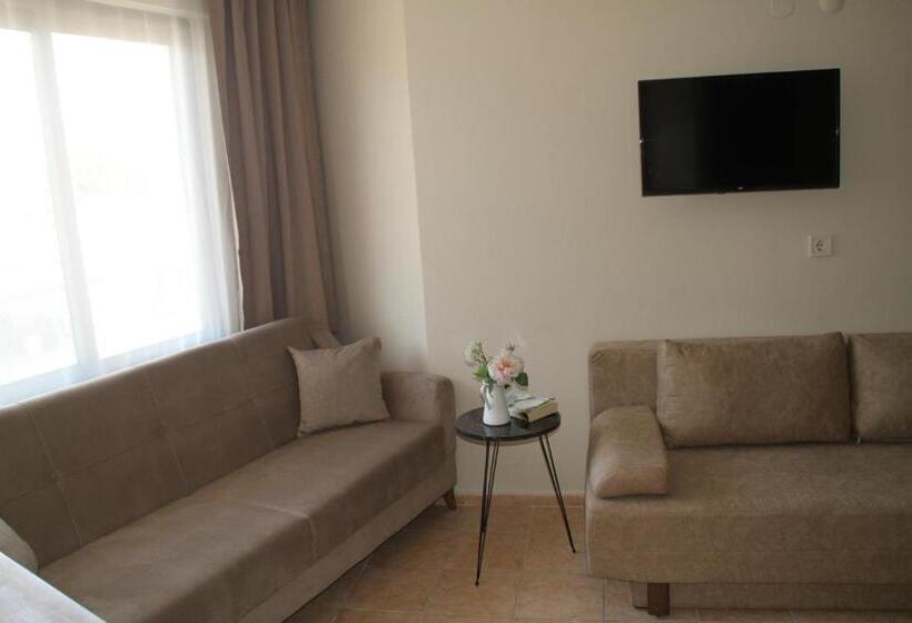 Люкс Вид на Море, Rosy Suites