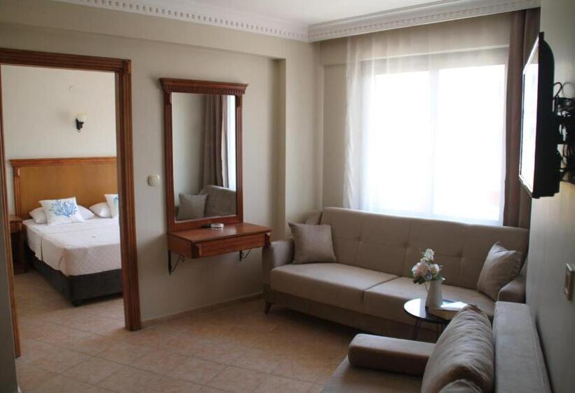 Люкс Вид на Море, Rosy Suites