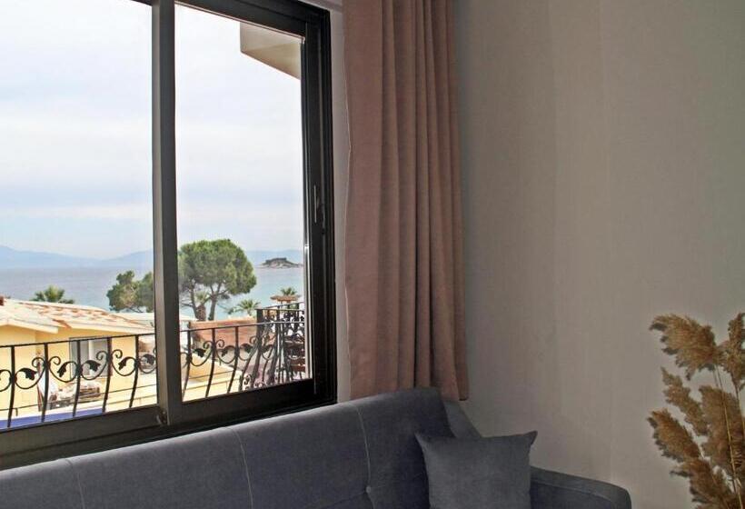 Люкс Вид на Море, Rosy Suites