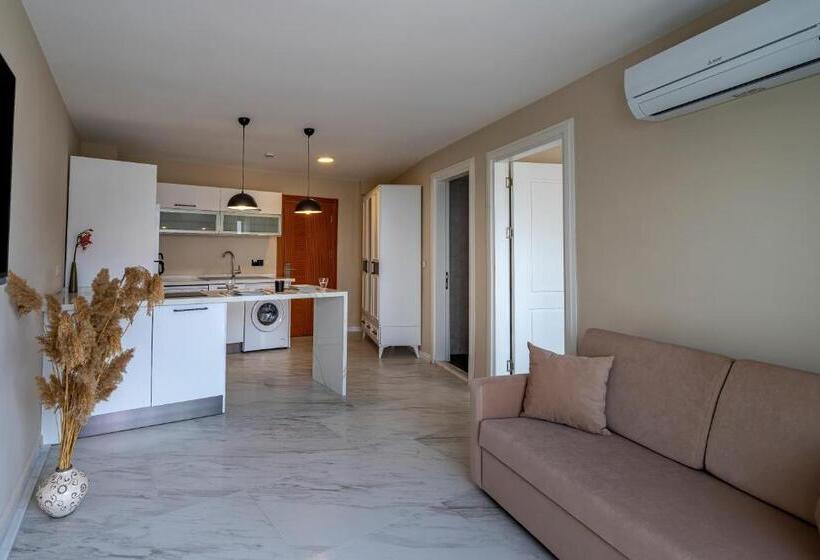 Семейный Номер Superior, Rosy Suites