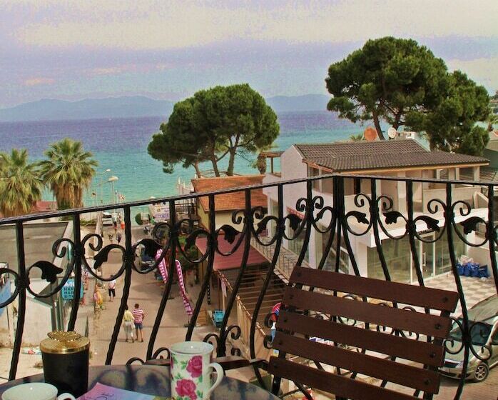 Студия Стандарт Вид на Море, Rosy Suites