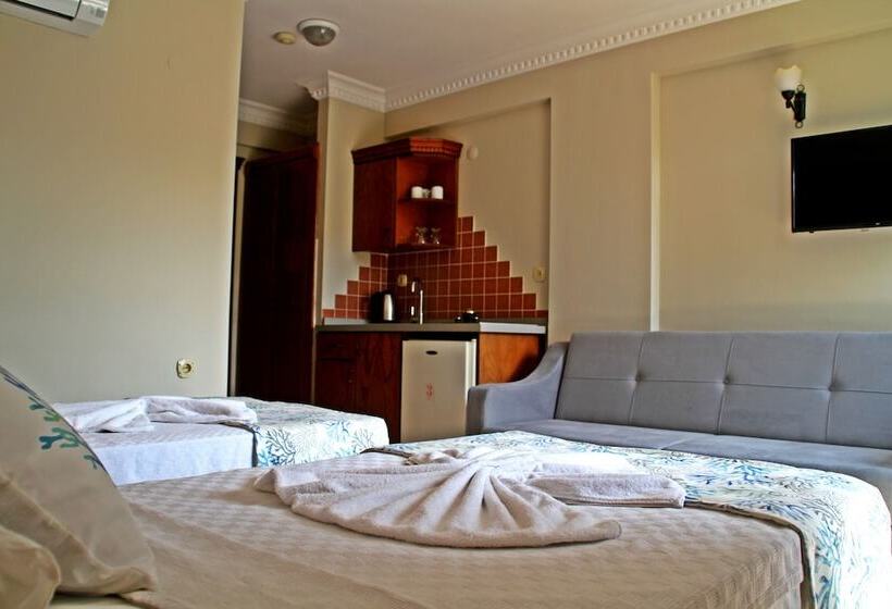 Студия Стандарт Вид на Море, Rosy Suites