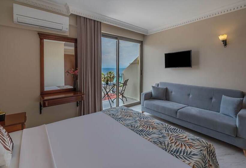 Студия Стандарт Вид на Море, Rosy Suites