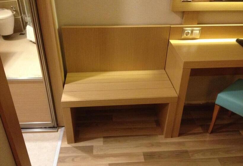 Номер Стандарт Трехместный, Sesin
