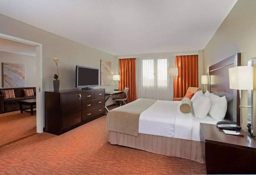 スイート, Sonesta Miami Airport