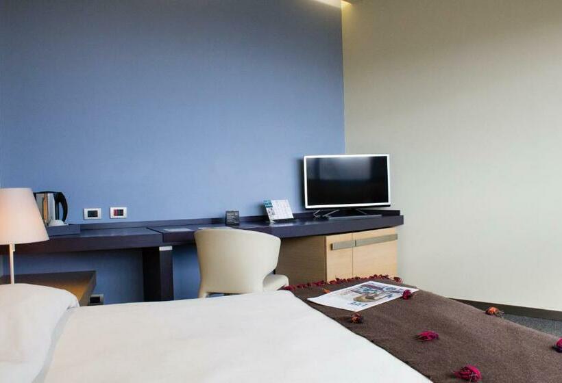 סוויטת ג'וניור, Unahotels T Hotel Cagliari