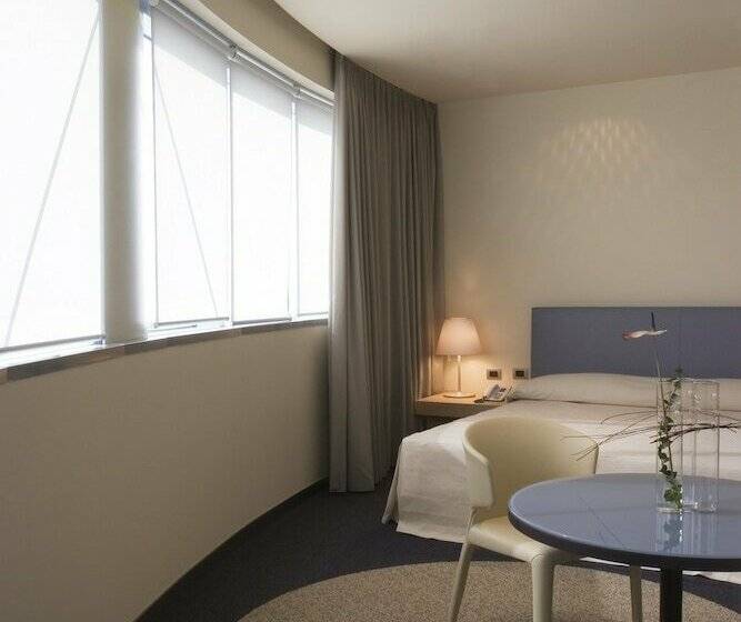 Номер Deluxe, Unahotels T Hotel Cagliari