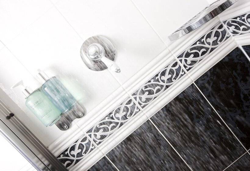 Номер Клуб, The Glenmoriston Townhouse