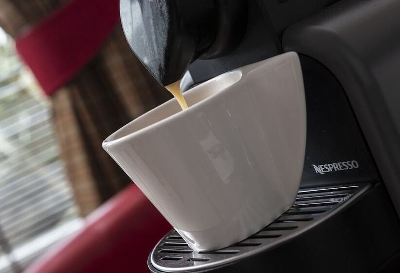 Апартаменты Deluxe 2 Спальни, The Glenmoriston Townhouse