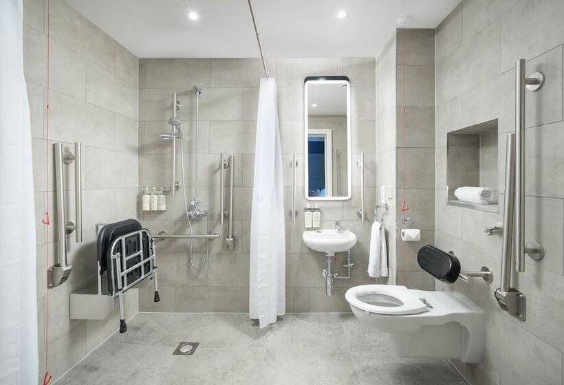 Номер Стандарт Адаптированный для Инвалидов, Voco St. Johns Solihull, An Ihg