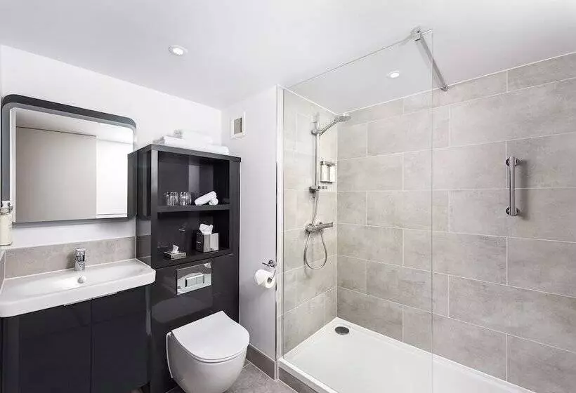 スタンダードルーム, Voco St. Johns Solihull, An Ihg