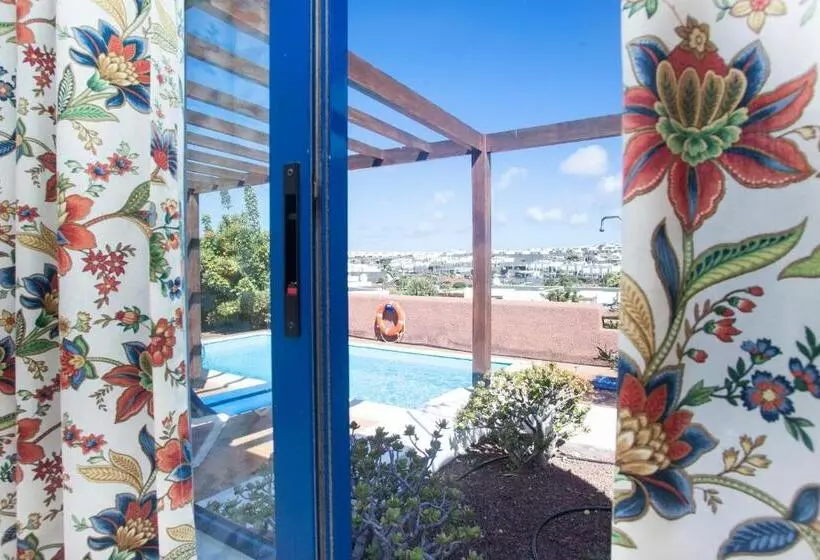 ویلای 2 خوابه, Villas Las Marinas