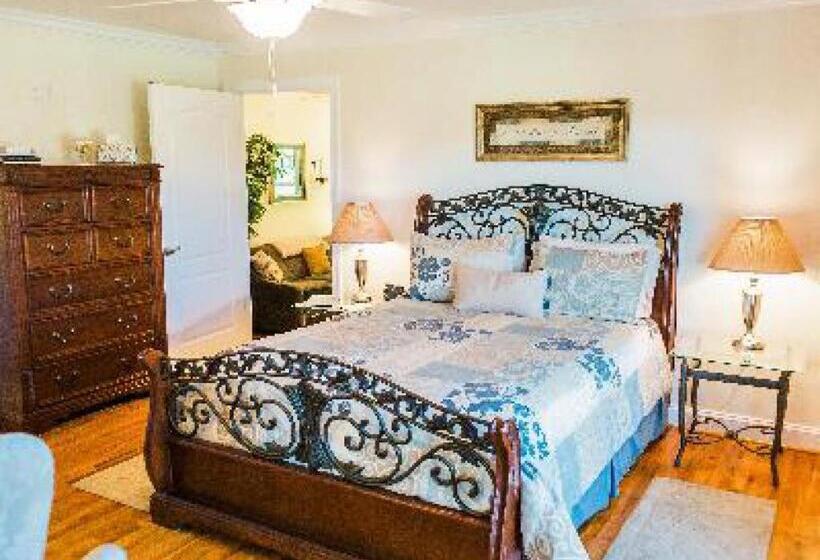 Четырехместный Номер Стандарт, A Mighty Oak B&b
