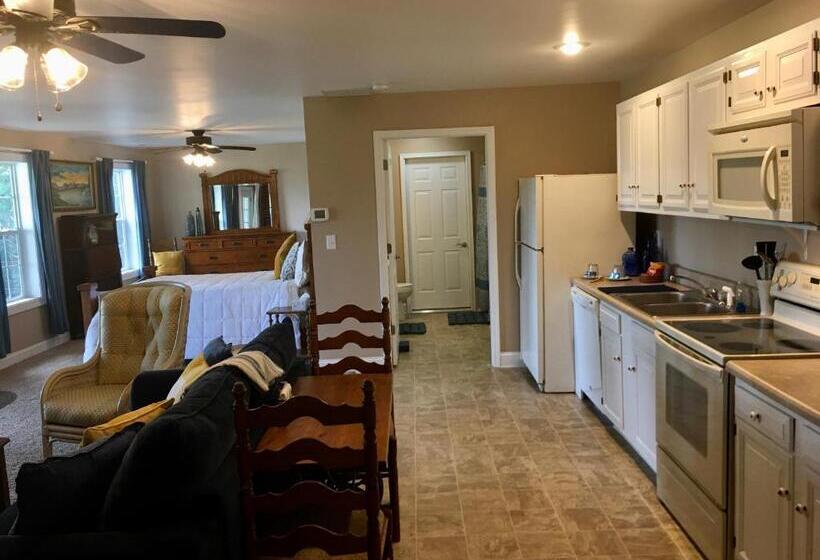 Люкс Повышенной Комфортности, A Mighty Oak B&b