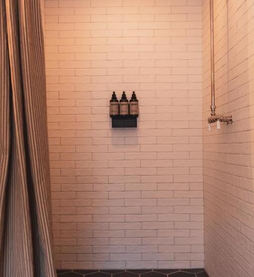 סוויטת ג'וניור נוף לגינה, Stonehill S Farmhouse