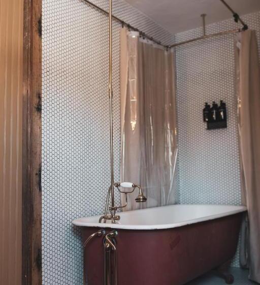 סוויטה נוף לגינה, Stonehill S Farmhouse