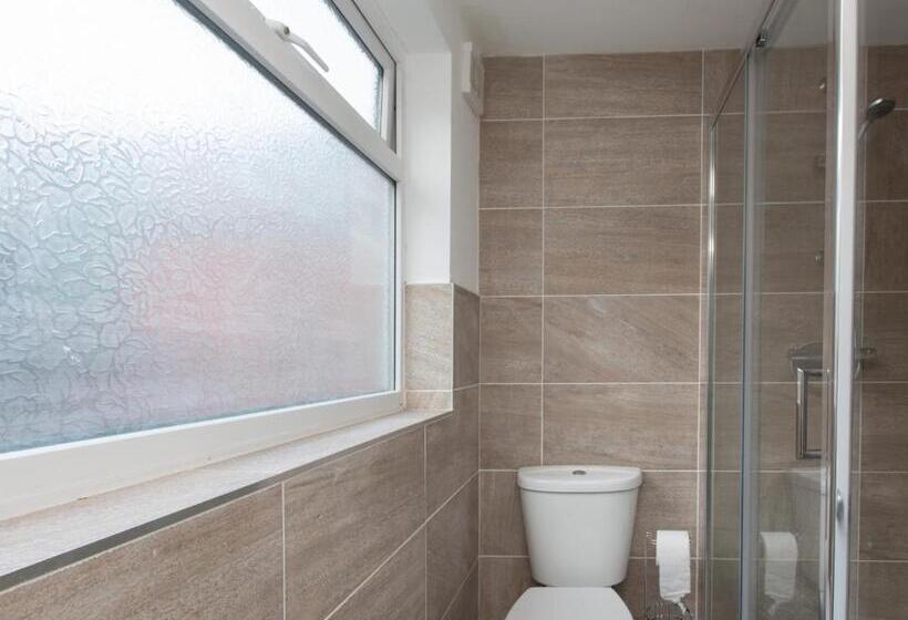 Номер Стандарт Совместная Ванная, Townhouse @ 83 Edleston Road Crewe