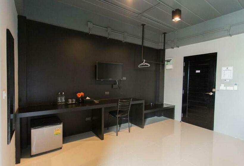 Номер Deluxe, B Black Hotel Chonburi
