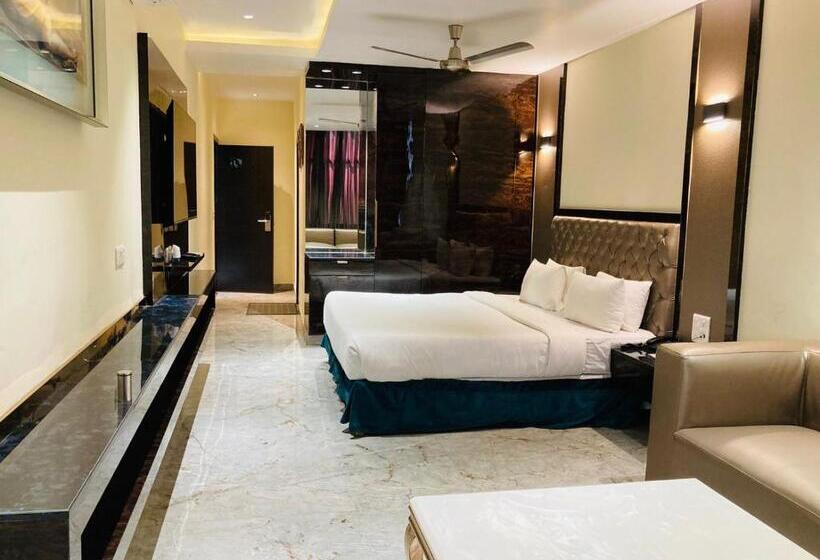 스위트 킹사이즈 침대, Aman Palace