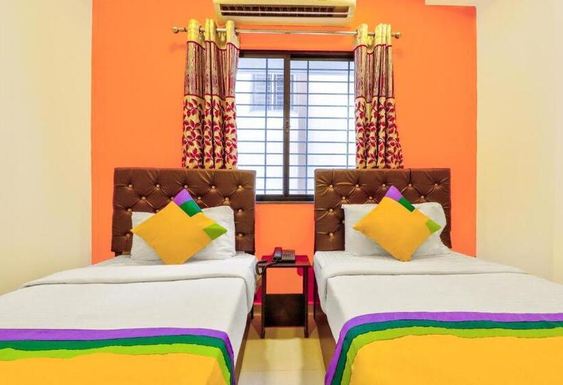 اتاق استاندارد, Itsy Hotels Carnival Inn