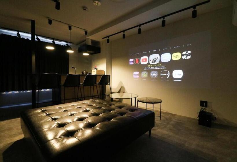 Номер Deluxe, Wheat Wacca