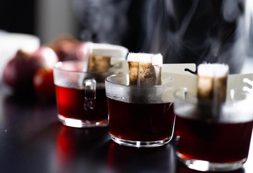 Номер Deluxe, Wheat Wacca