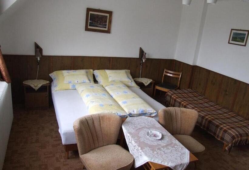 スタンダードルーム, Révész Vendégház