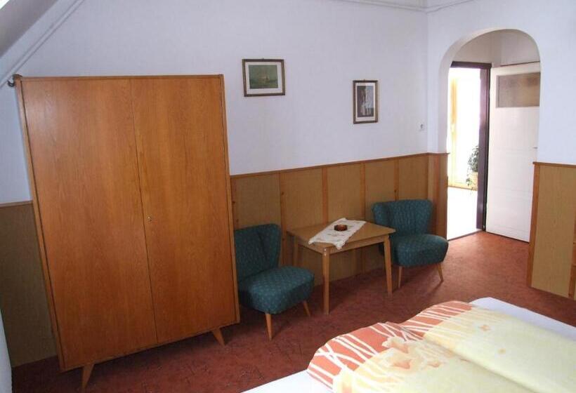 スタンダードルーム, Révész Vendégház