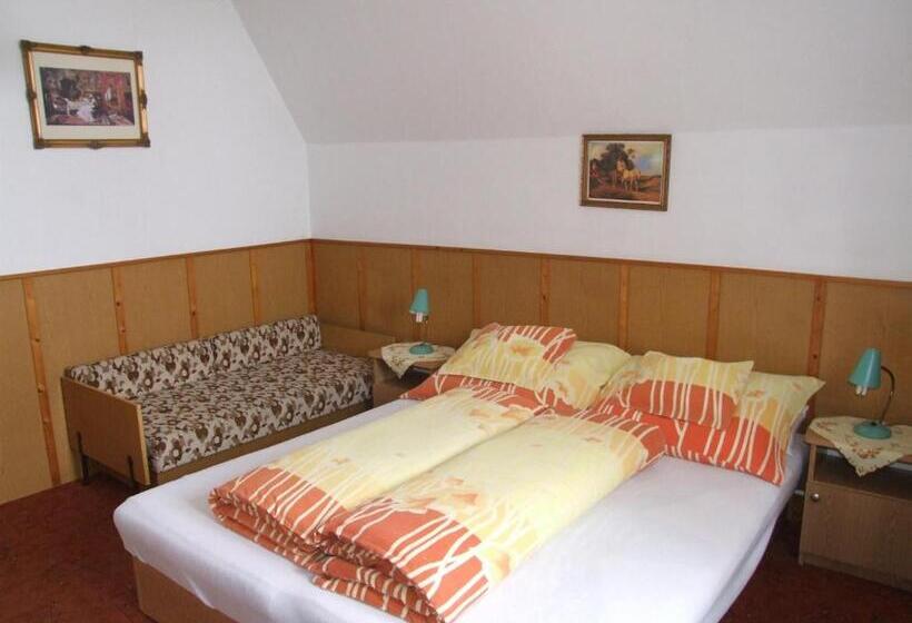 スタンダードルーム, Révész Vendégház