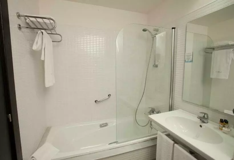 اتاق خانوادگی, Aparthotel Attica21 As Galeras
